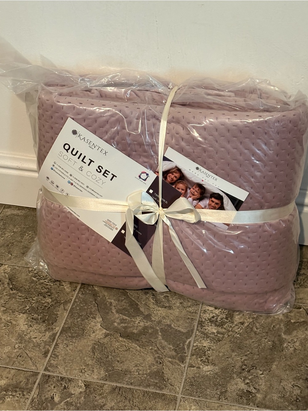 Queen/Full Lightweight Quilt and 2 Sham Set - Modern - Wedding Gift